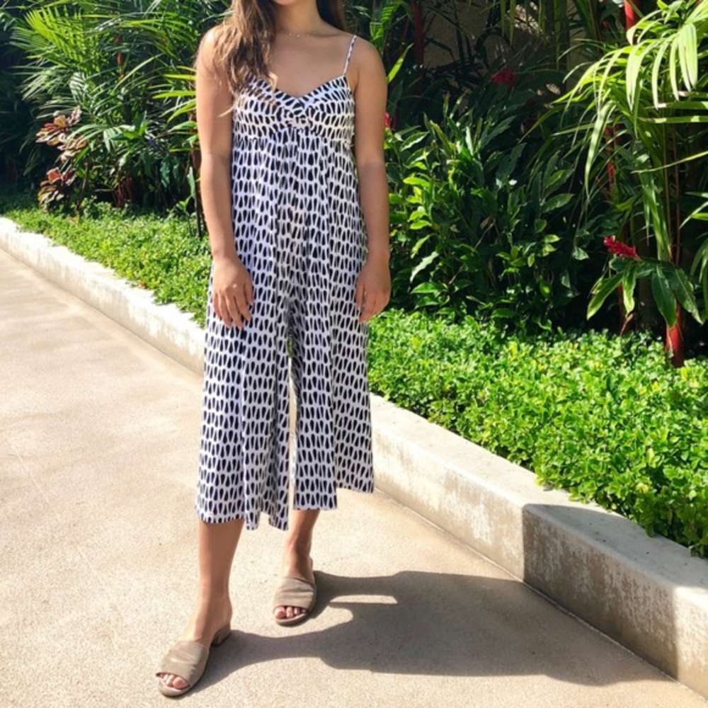 Ava Sky - Jumper Jenn